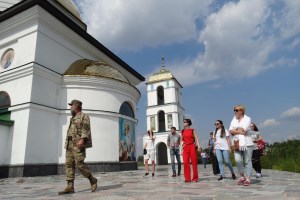 Затопленная церковь села Гусинцы